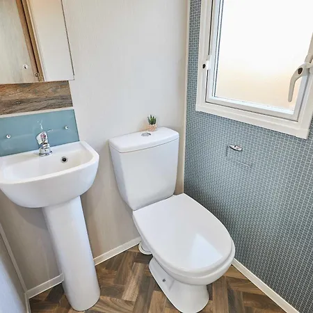 Host & - Serenity 木屋