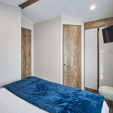 木屋 Host & - Serenity Amotherby